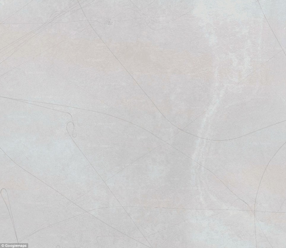 12. article-2524082-1A1B3ADC00000578-364_964x836